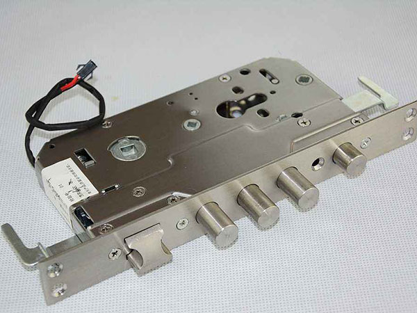 嵩明24小时上门开锁公司